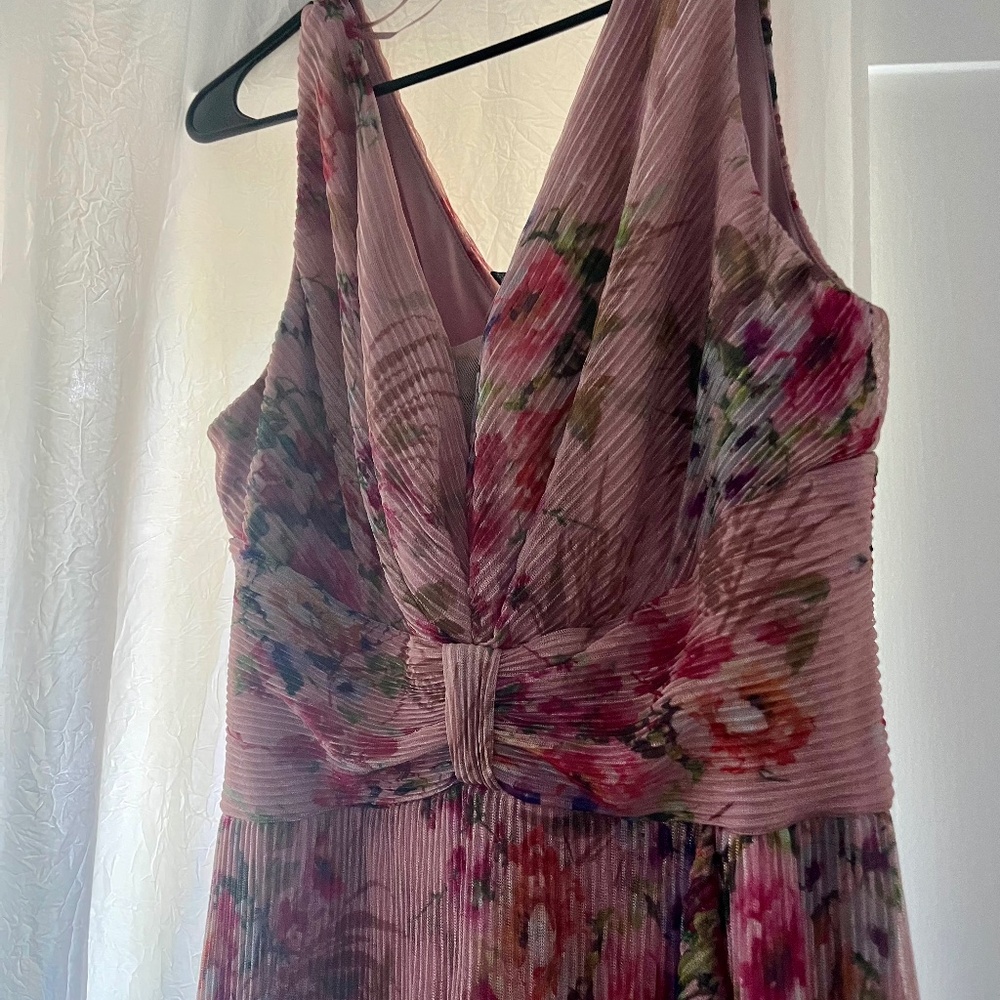 R & M Richards  Tinkle Pleated Maxi Dress W/ Ruffled Cascade Side Size 16 NWT